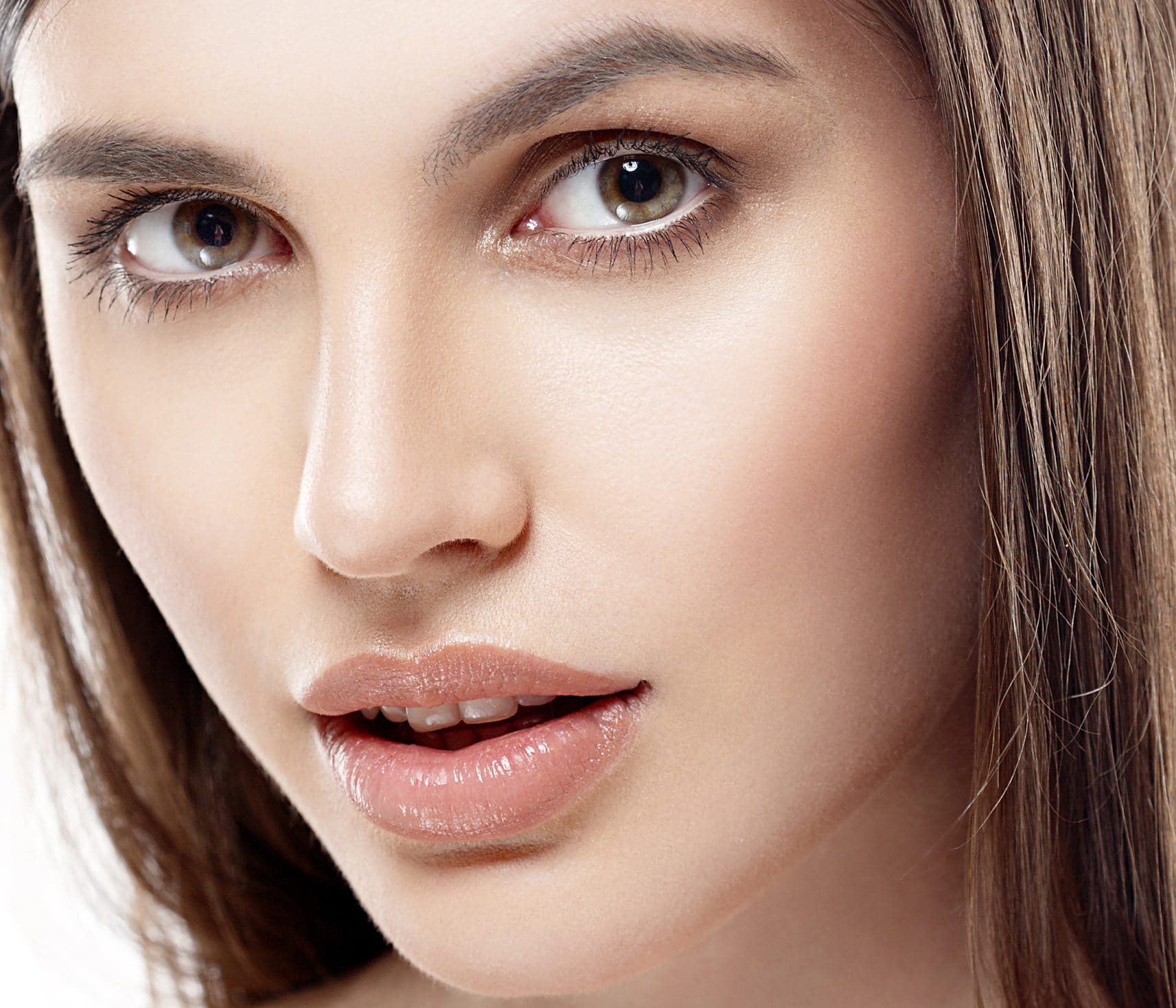 Rhinoplastie conservatrice : opération du nez | Genève | Face Clinic